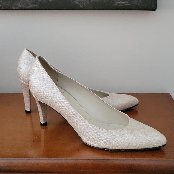 Stuart Weitzman Pumps - Picture 3 of 7